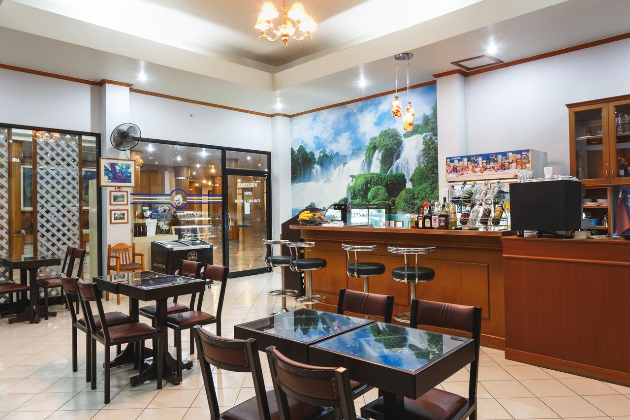 Surin Majestic Hotel エクステリア 写真