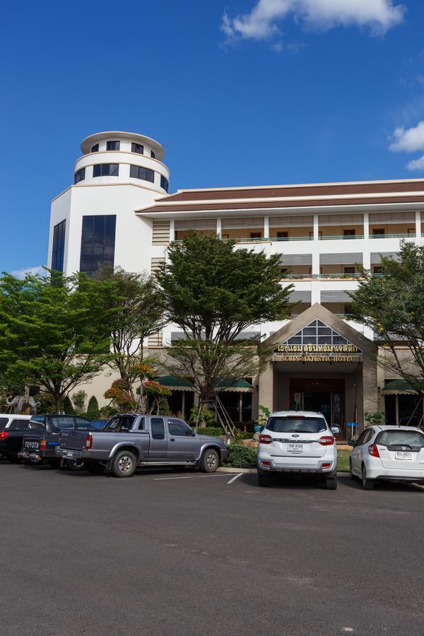 Surin Majestic Hotel エクステリア 写真