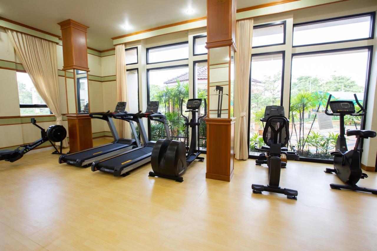 Surin Majestic Hotel エクステリア 写真