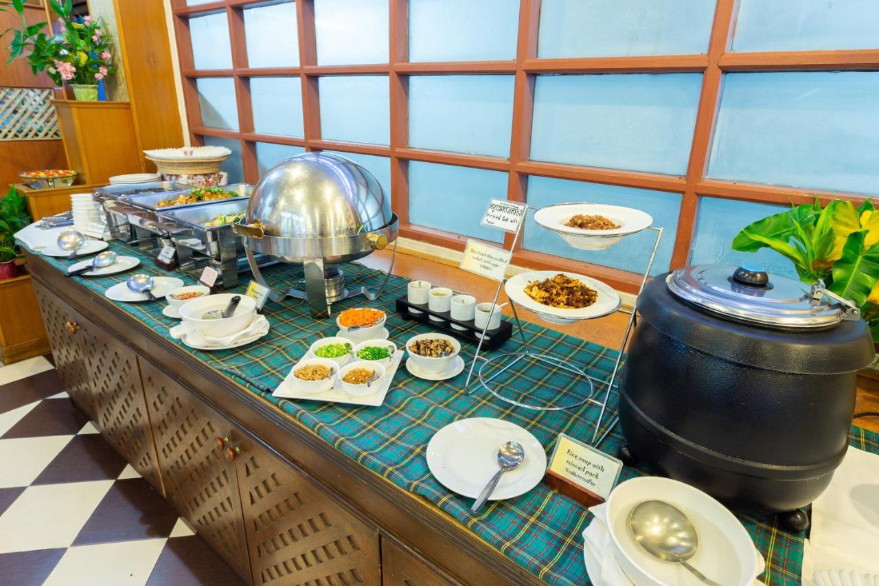 Surin Majestic Hotel エクステリア 写真