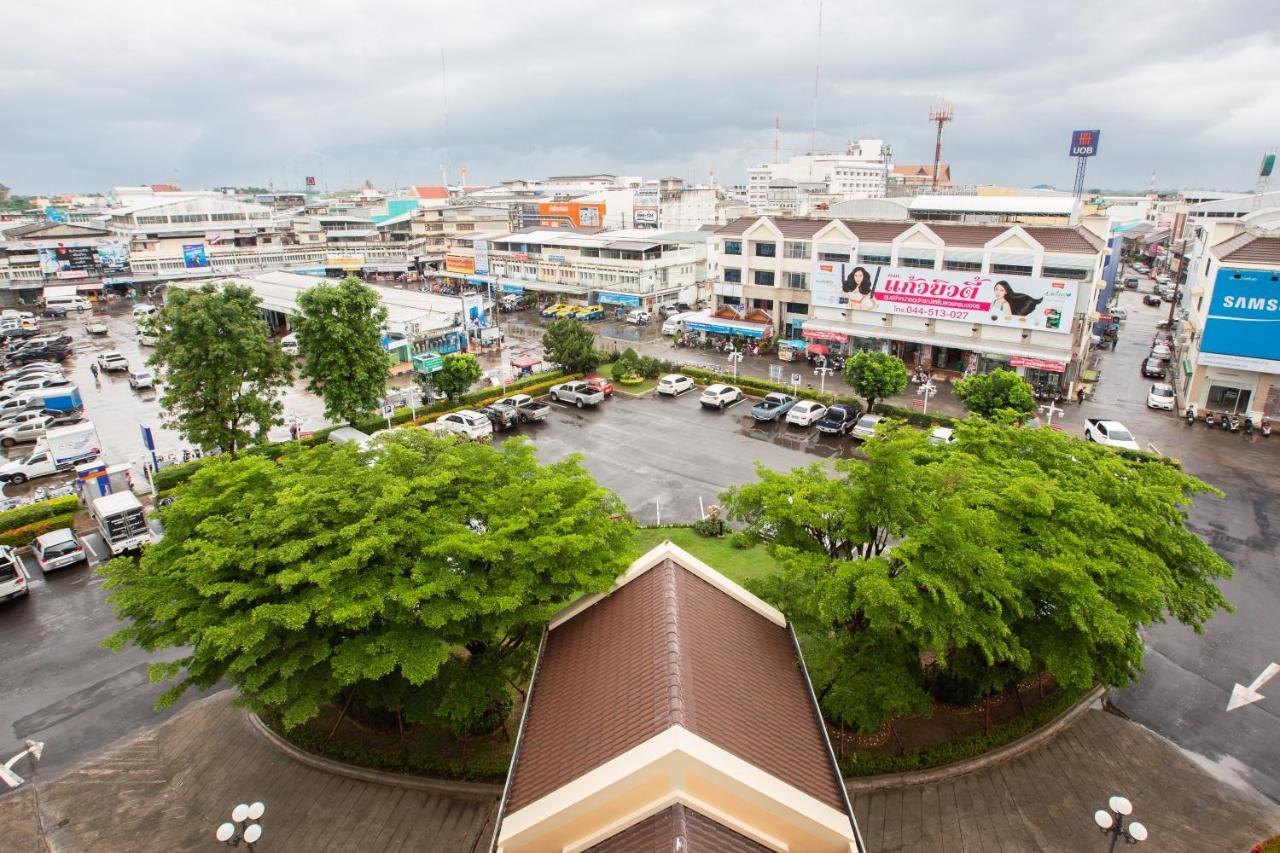 Surin Majestic Hotel エクステリア 写真